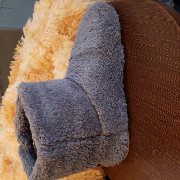 Winter USB Powered Plush Heating Slippers Size 9.5 - Picture 3 of 7